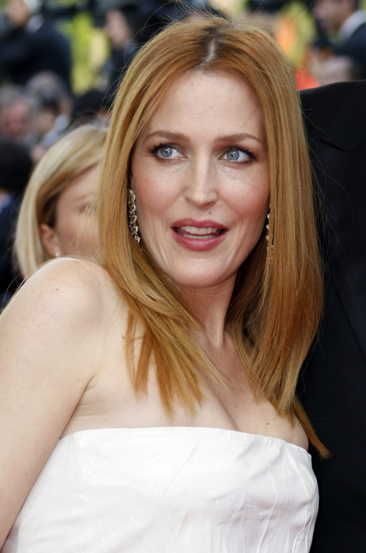 Gillian Anderson leaked wallpapers