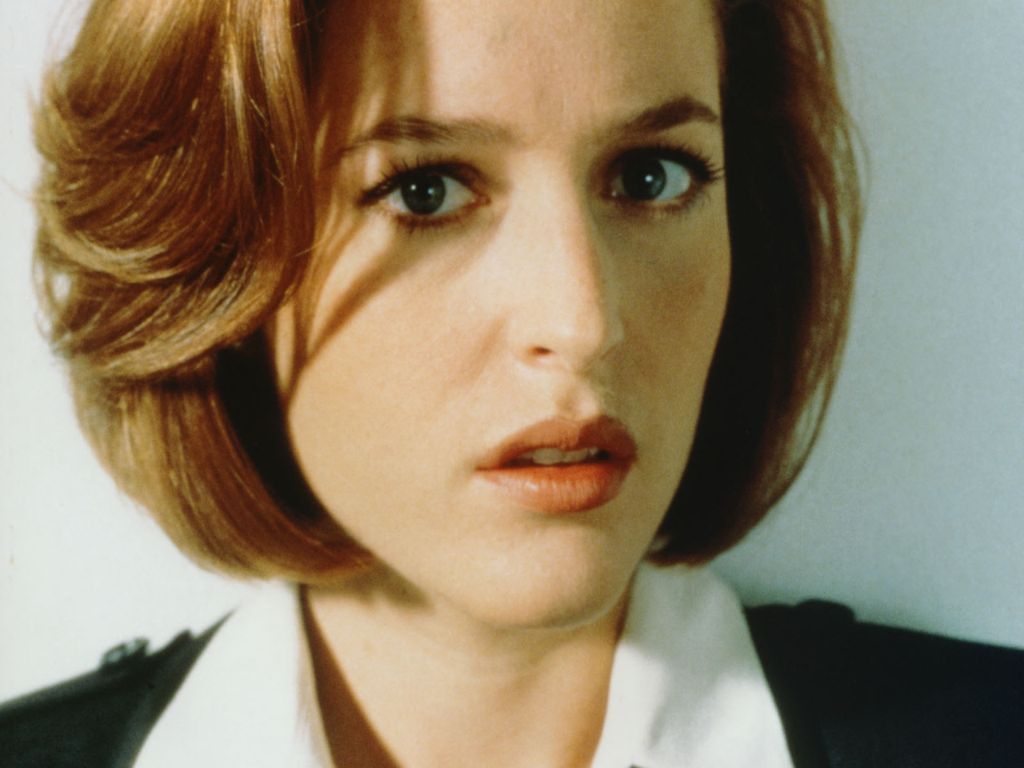 Gillian Anderson leaked wallpapers