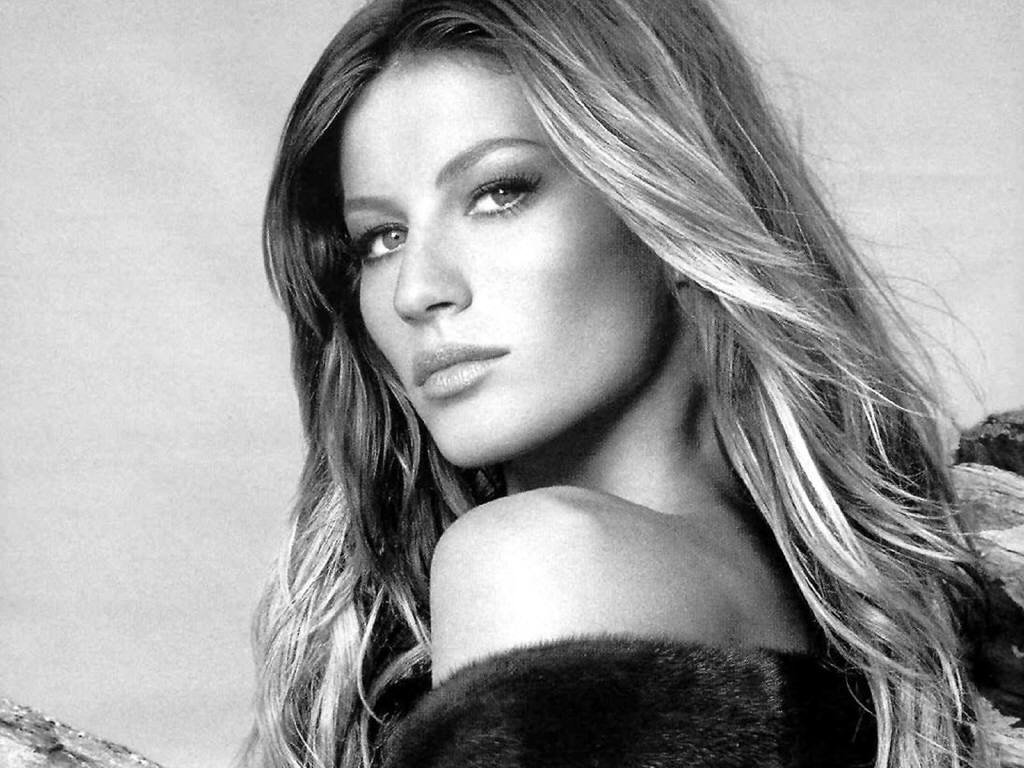 Gisele Bundchen leaked wallpapers