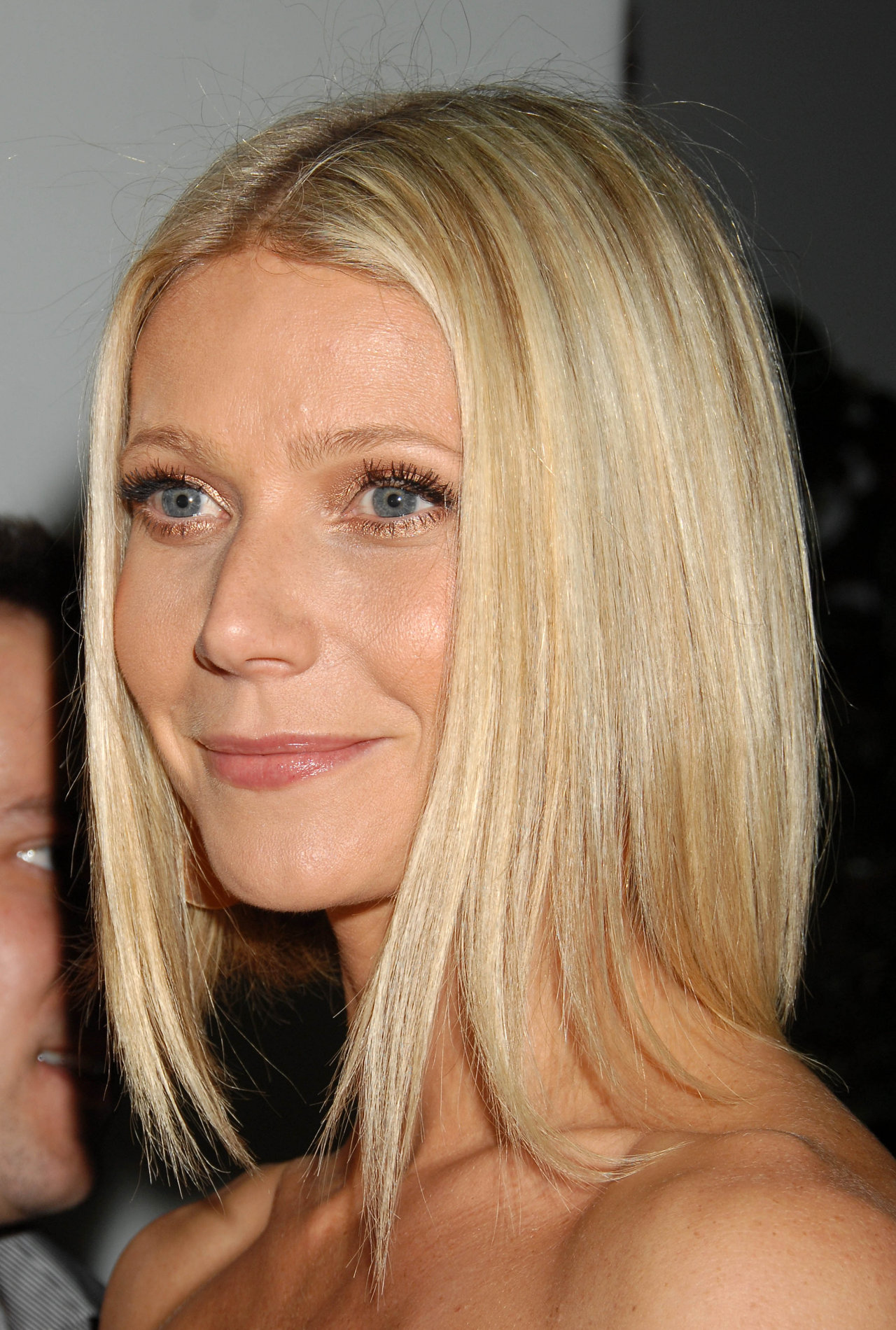 Gwyneth Paltrow leaked wallpapers