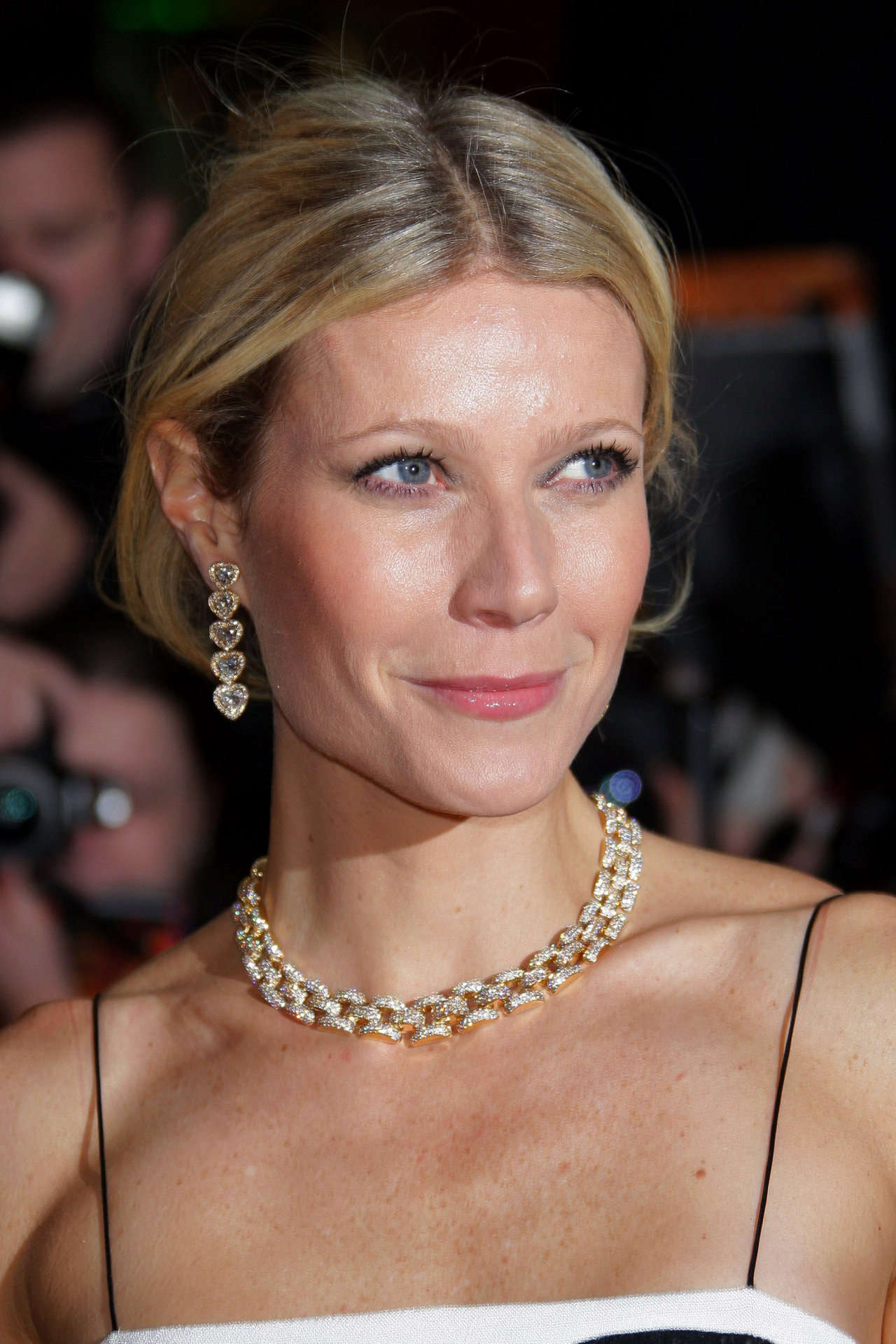 Gwyneth Paltrow leaked wallpapers