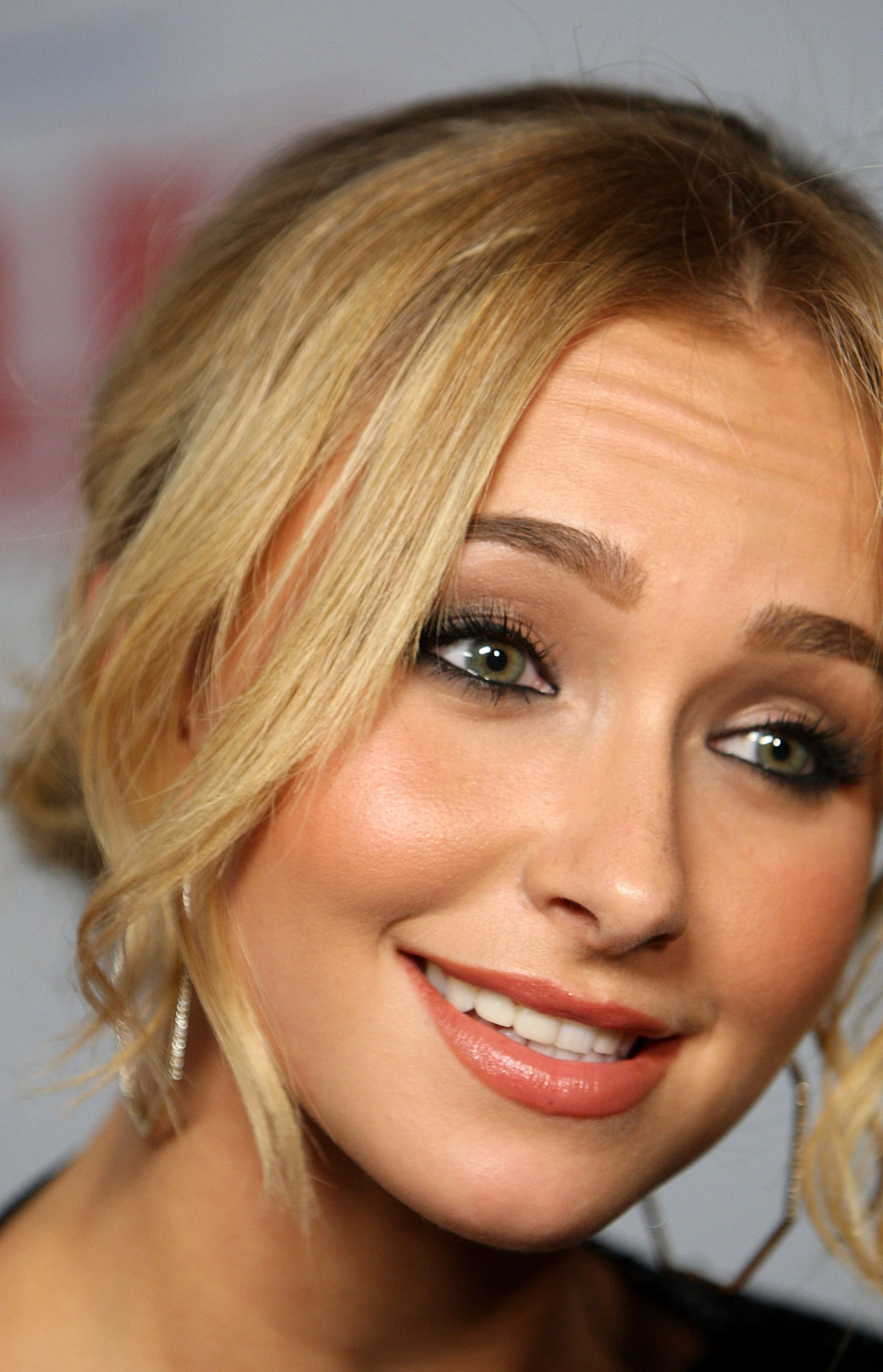 Hayden Panettiere leaked wallpapers