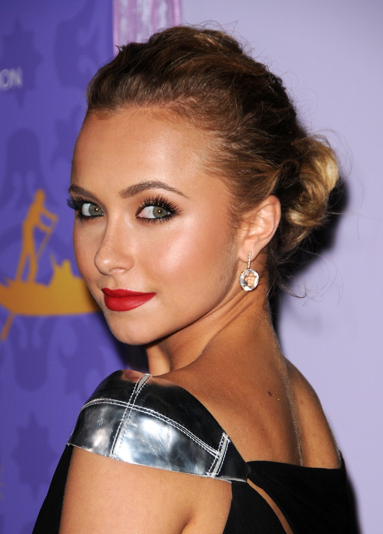 Hayden Panettiere leaked wallpapers