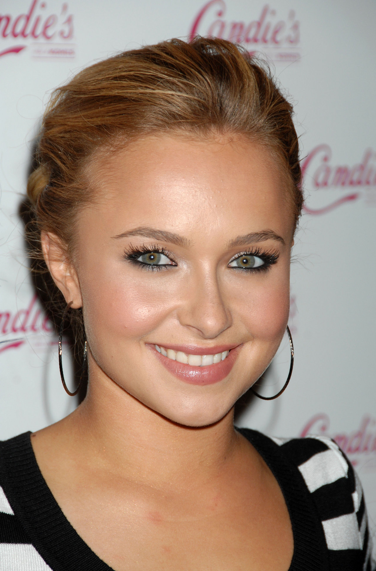 Hayden Panettiere leaked wallpapers