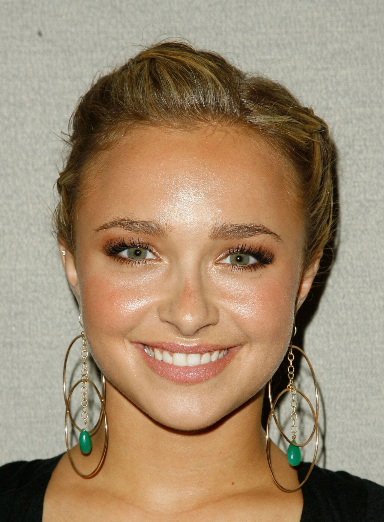 Hayden Panettiere leaked wallpapers