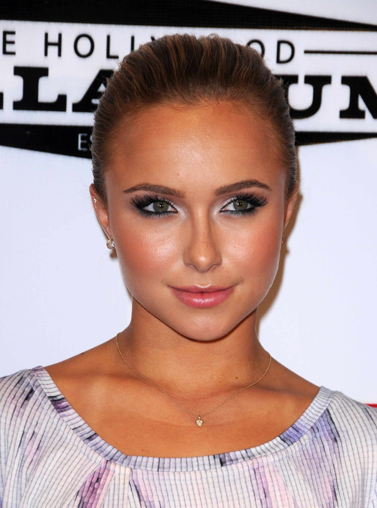 Hayden Panettiere leaked wallpapers