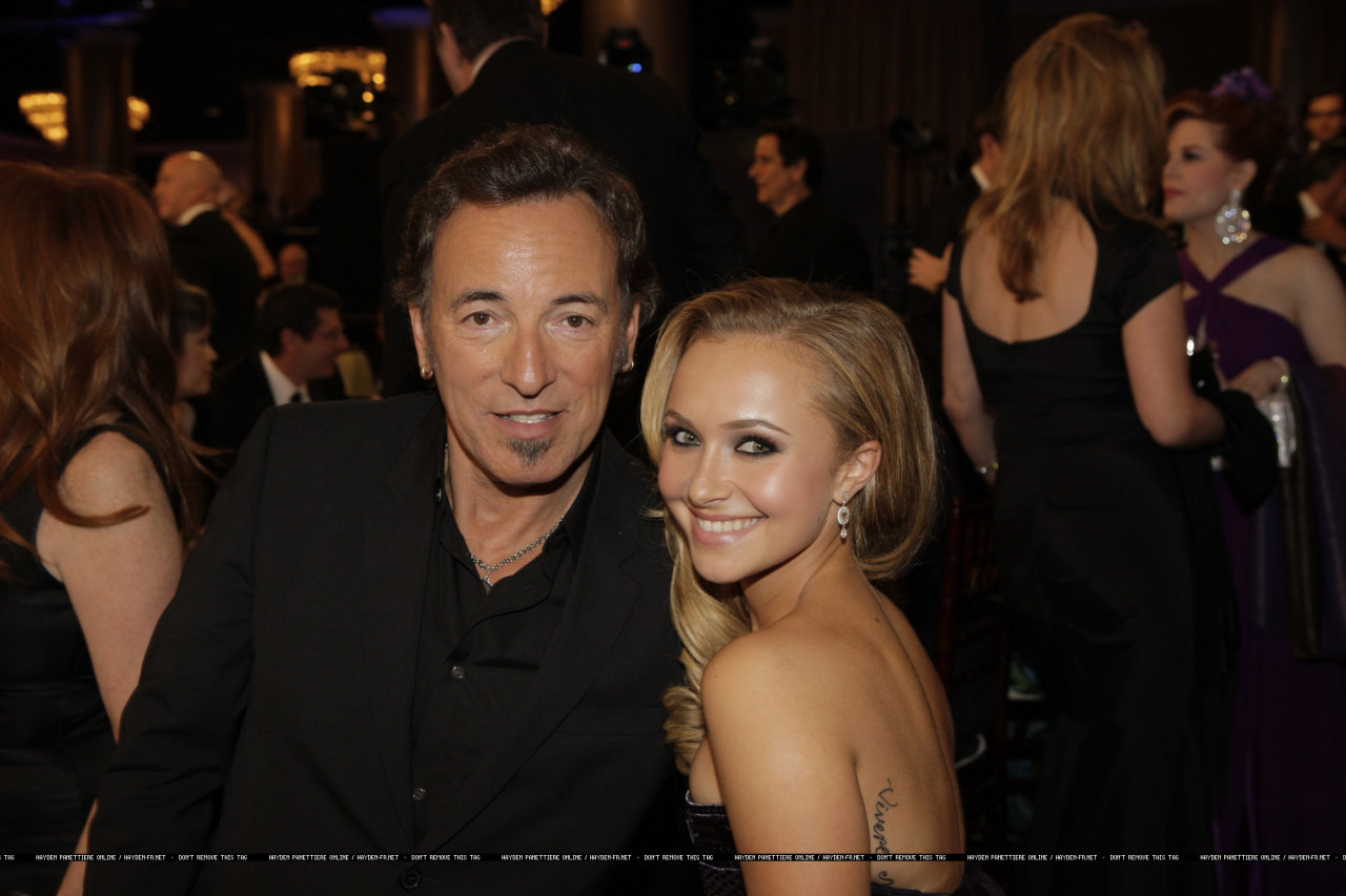 Hayden Panettiere leaked wallpapers