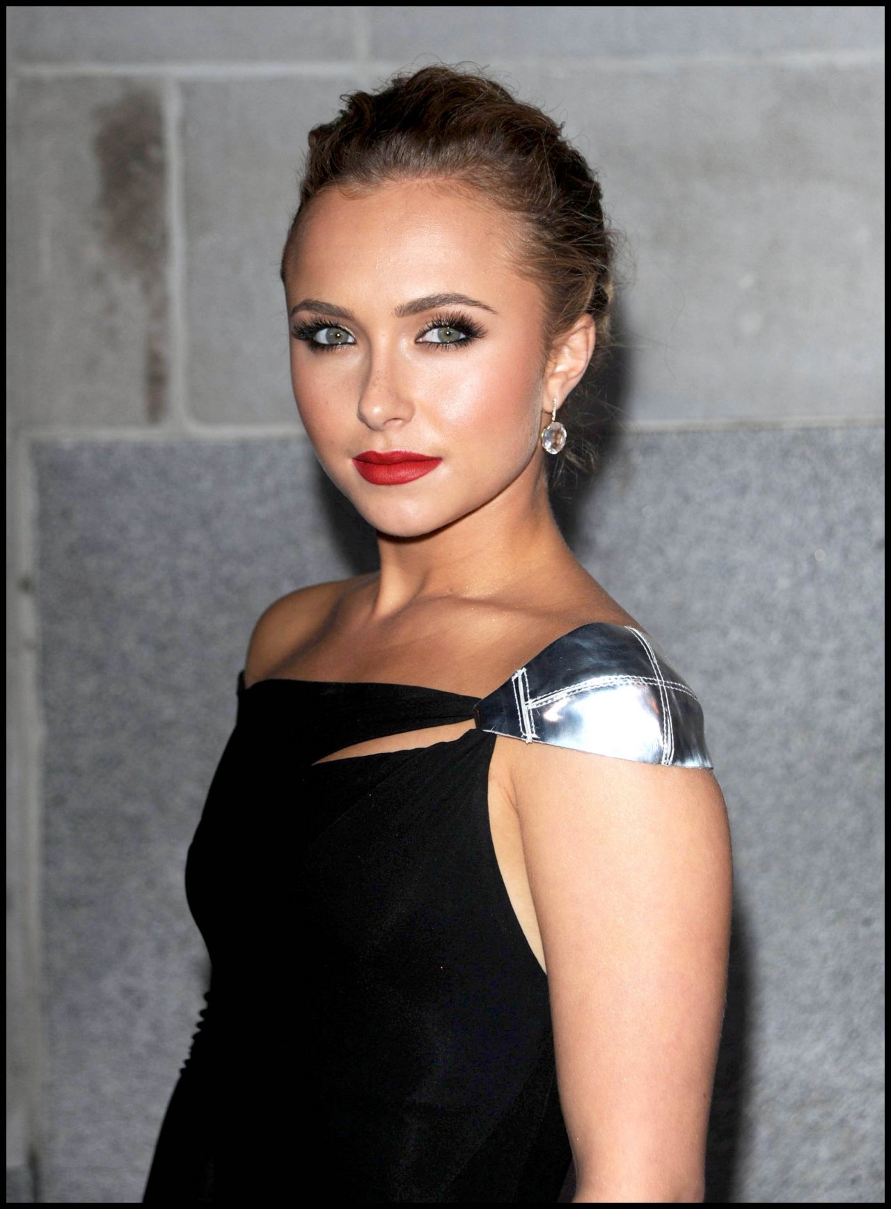 Hayden Panettiere leaked wallpapers