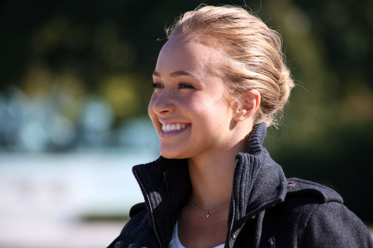 Hayden Panettiere leaked wallpapers