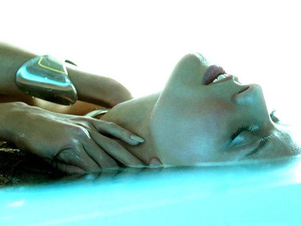 Heidi Klum leaked wallpapers