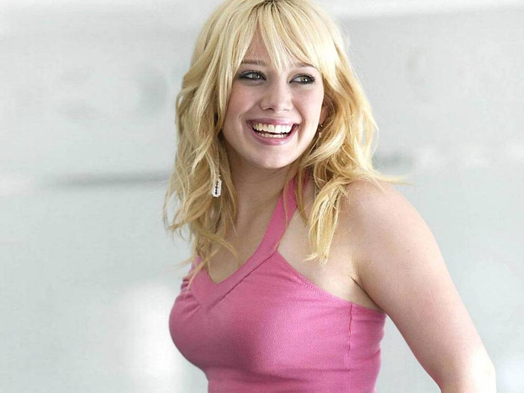 Hilary Duff leaked wallpapers