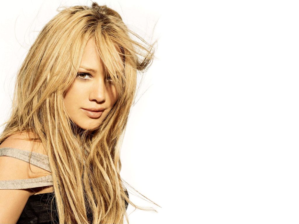 Hilary Duff leaked wallpapers