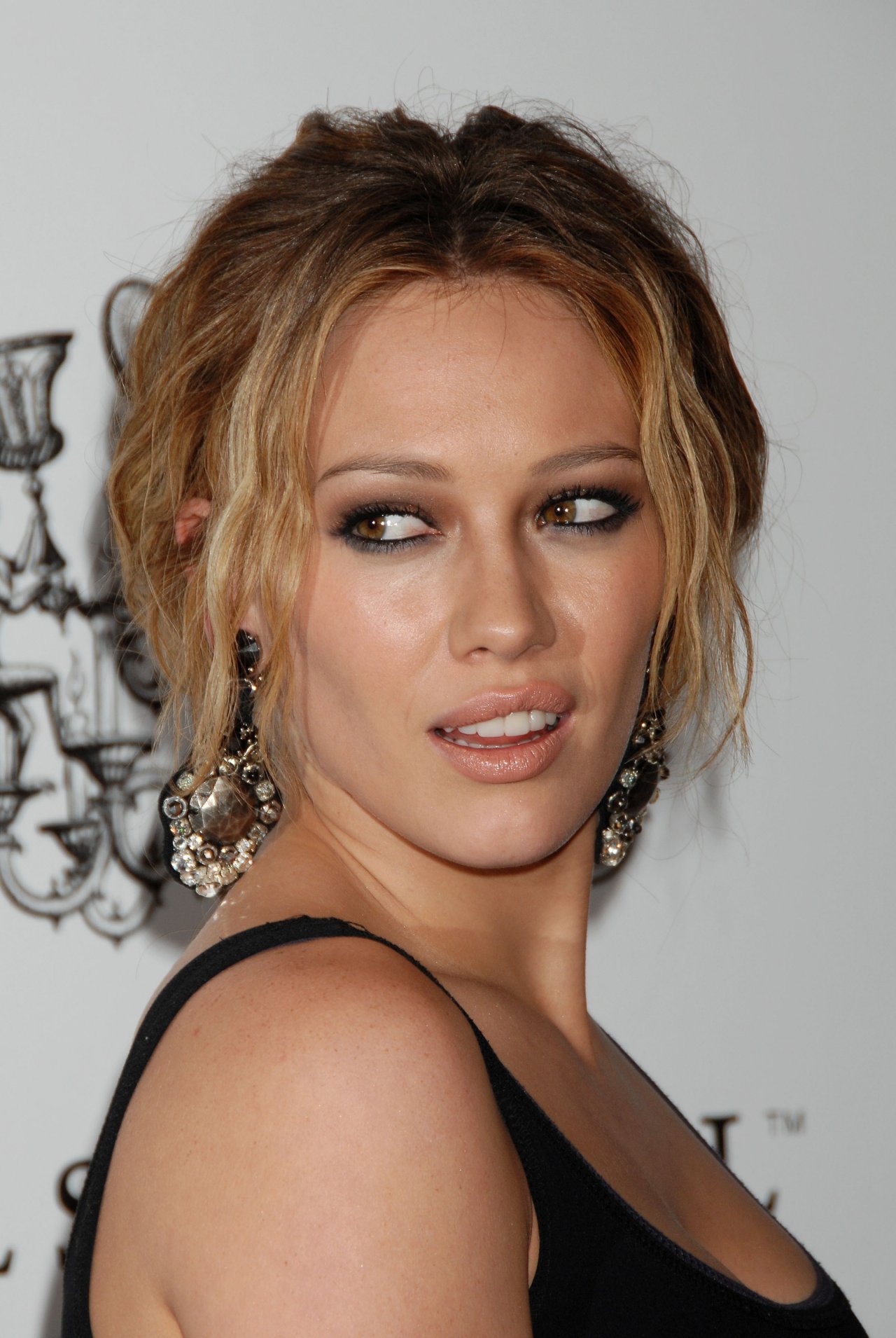 Hilary Duff leaked wallpapers