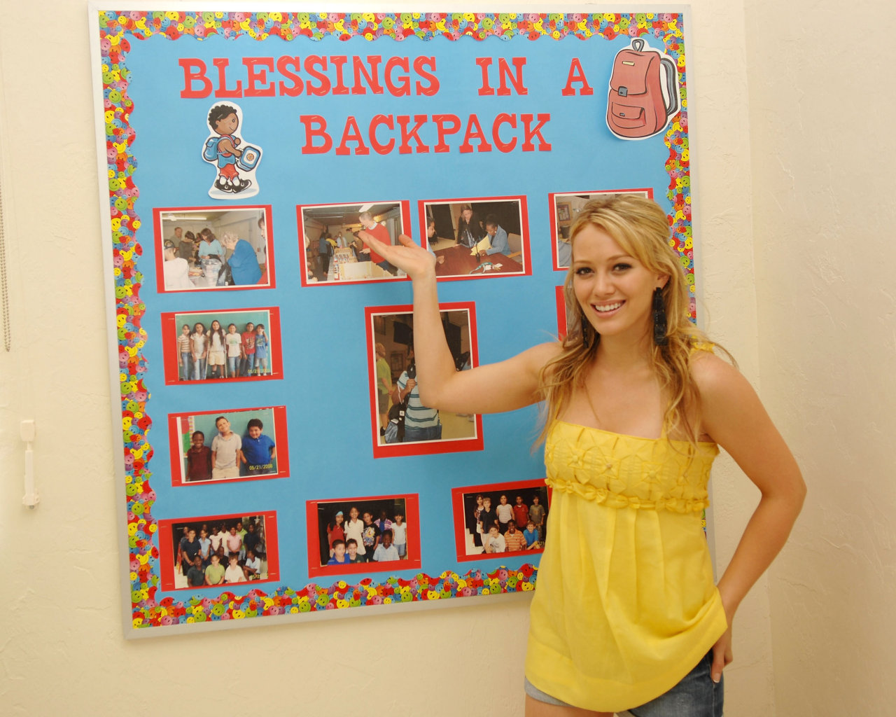 Hilary Duff leaked wallpapers