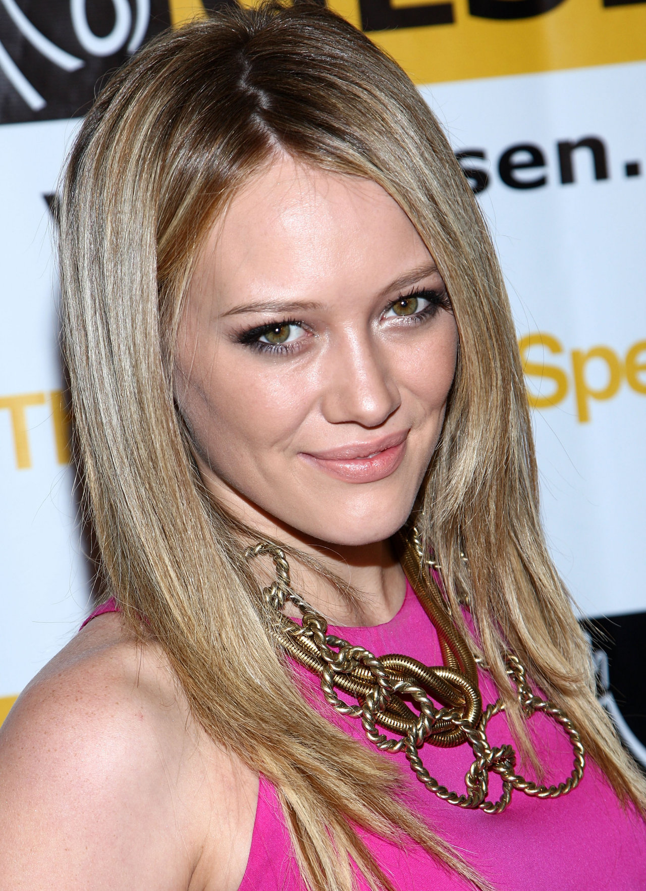 Hilary Duff leaked wallpapers