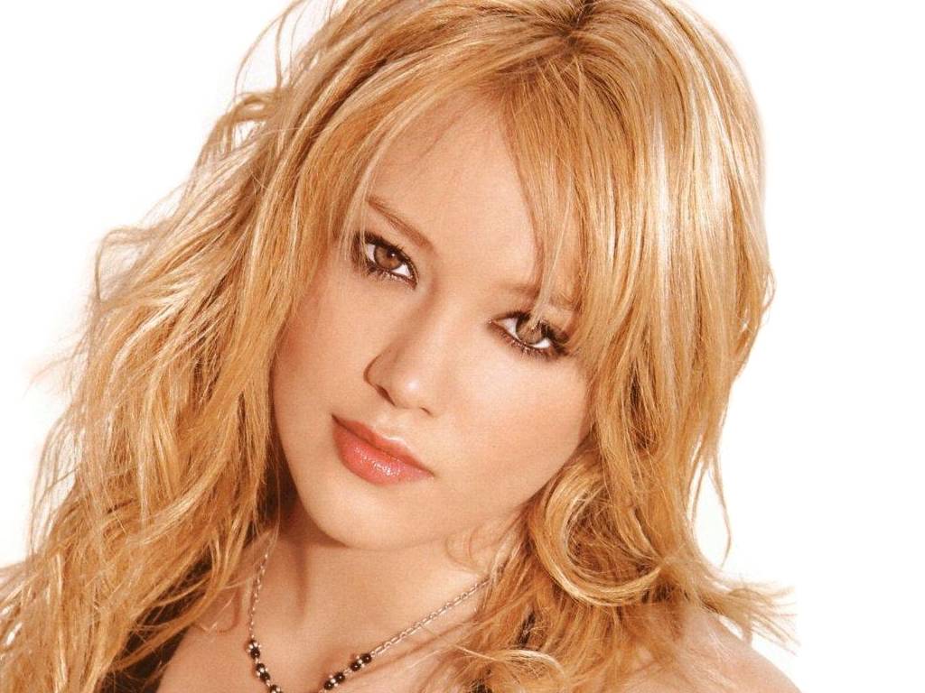 Hilary Duff leaked wallpapers