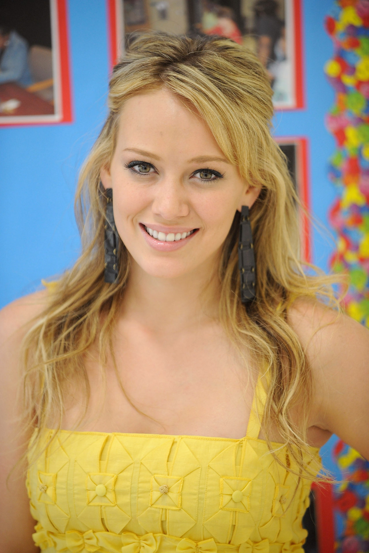 Hilary Duff leaked wallpapers