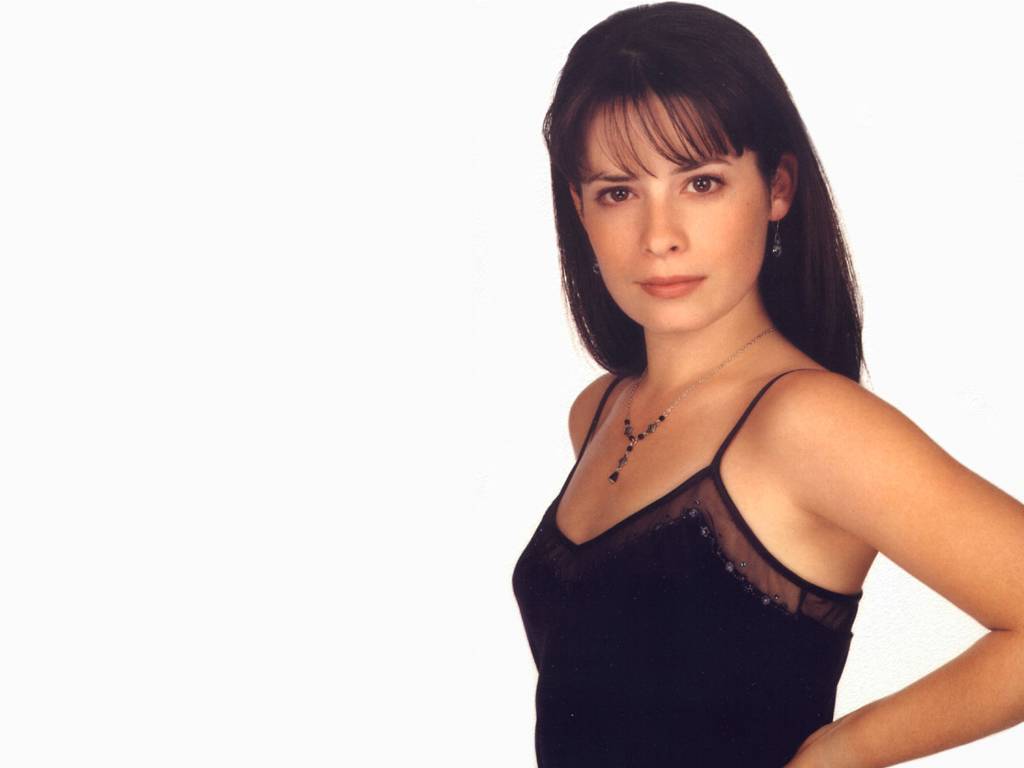Holly Marie Combs leaked wallpapers