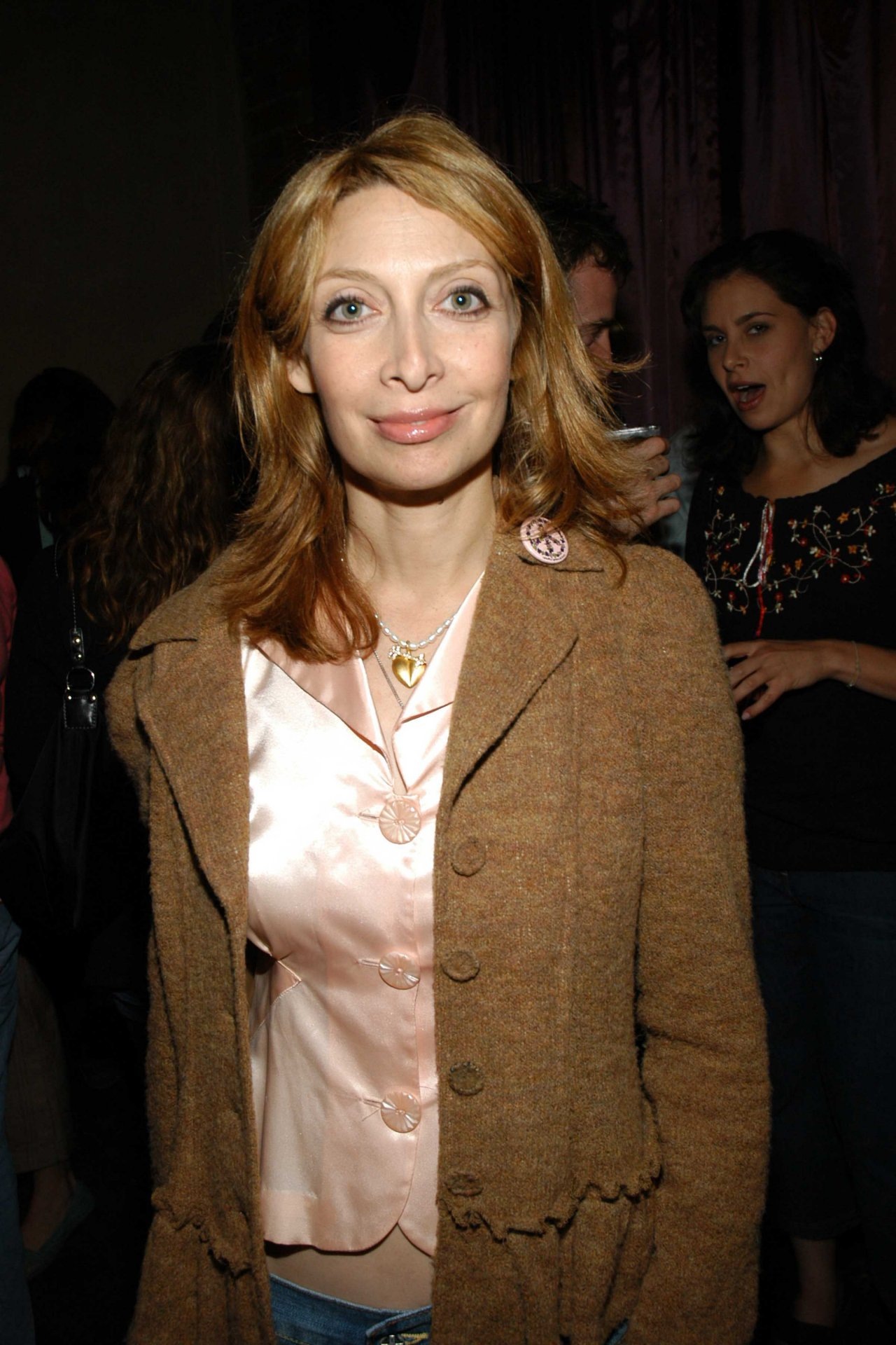 Illeana Douglas leaked wallpapers