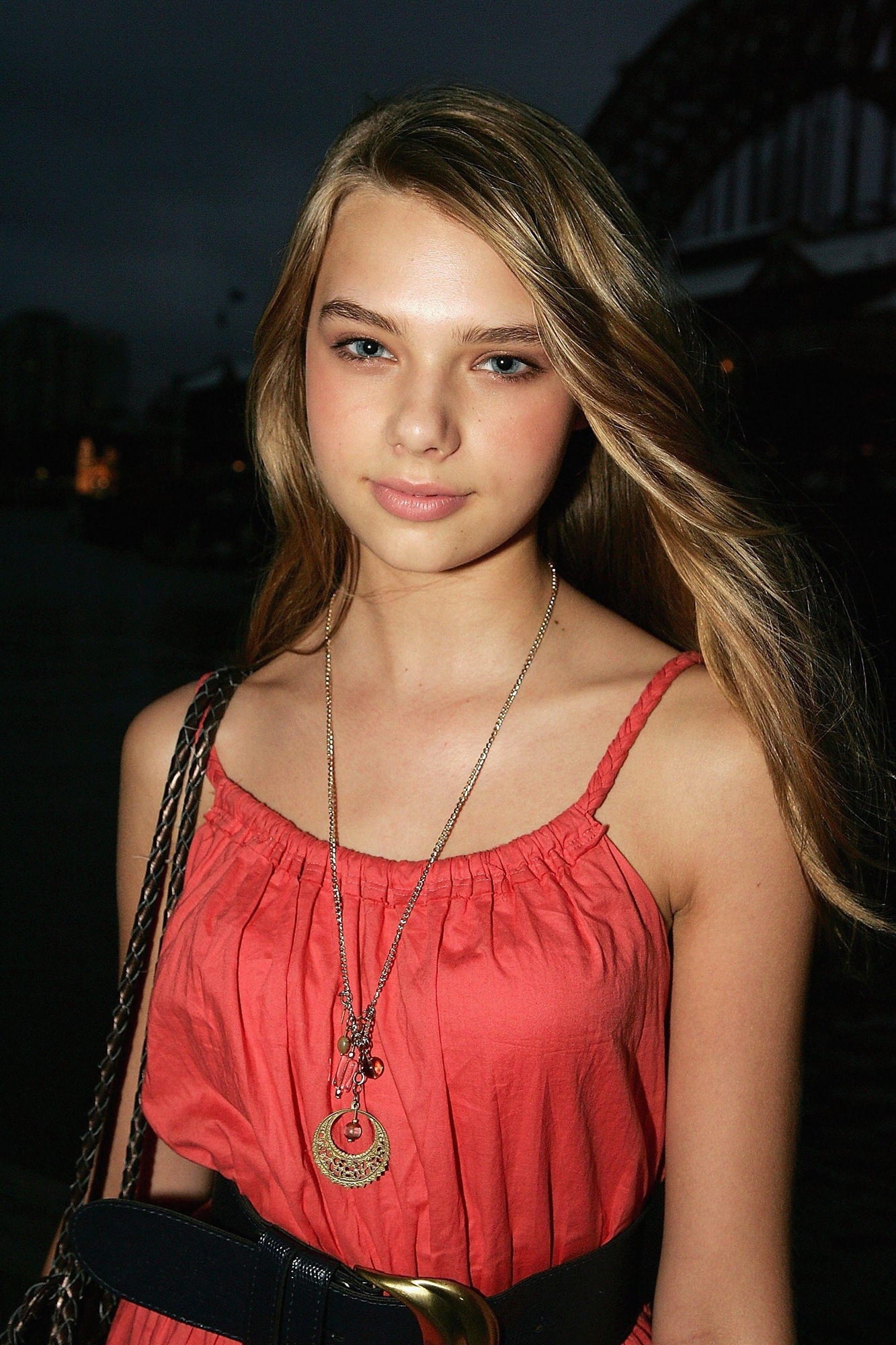 Indiana Evans leaked wallpapers