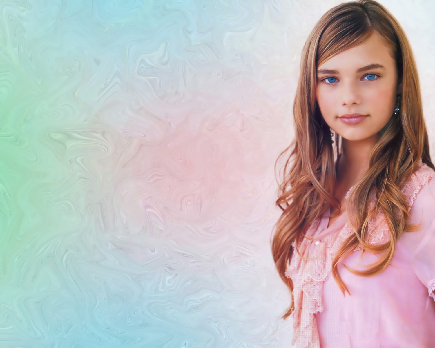 Indiana Evans leaked wallpapers