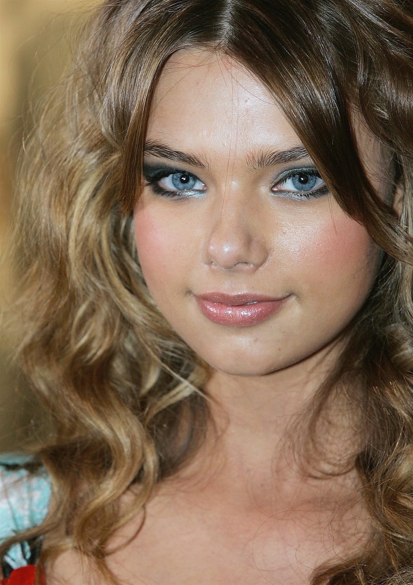 Indiana Evans leaked wallpapers