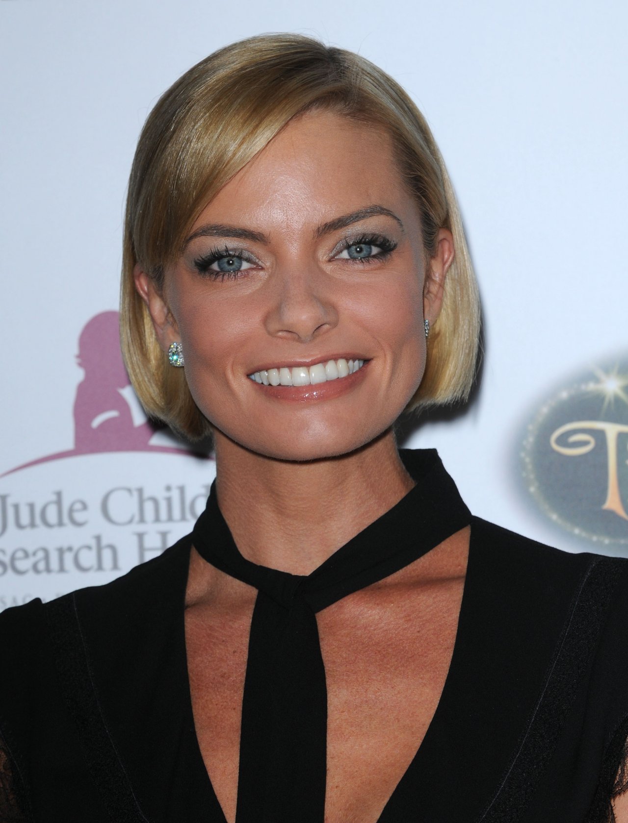 Jaime Pressly leaked wallpapers