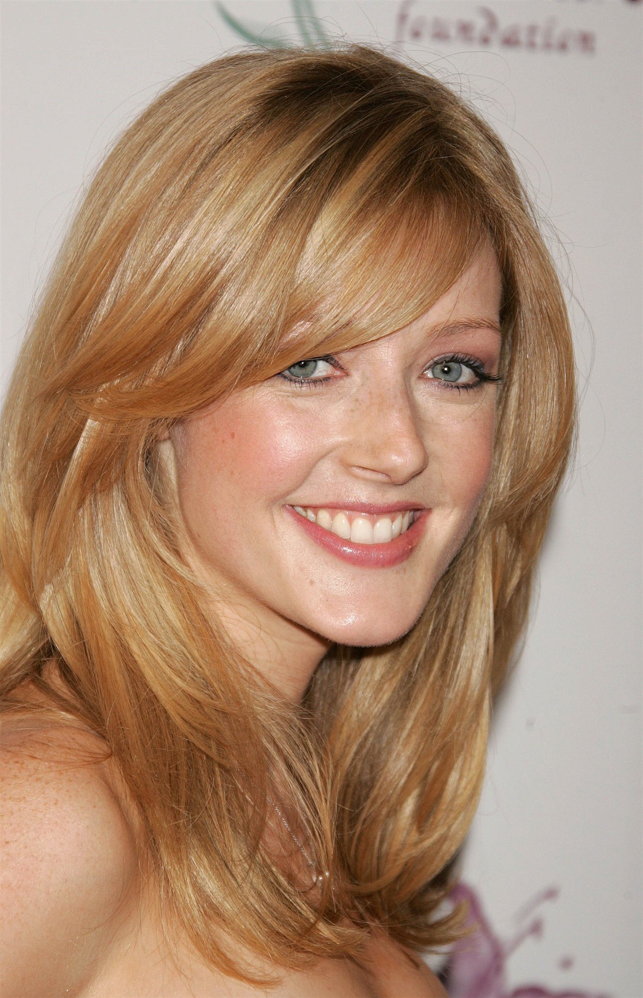 Jennifer Finnigan leaked wallpapers