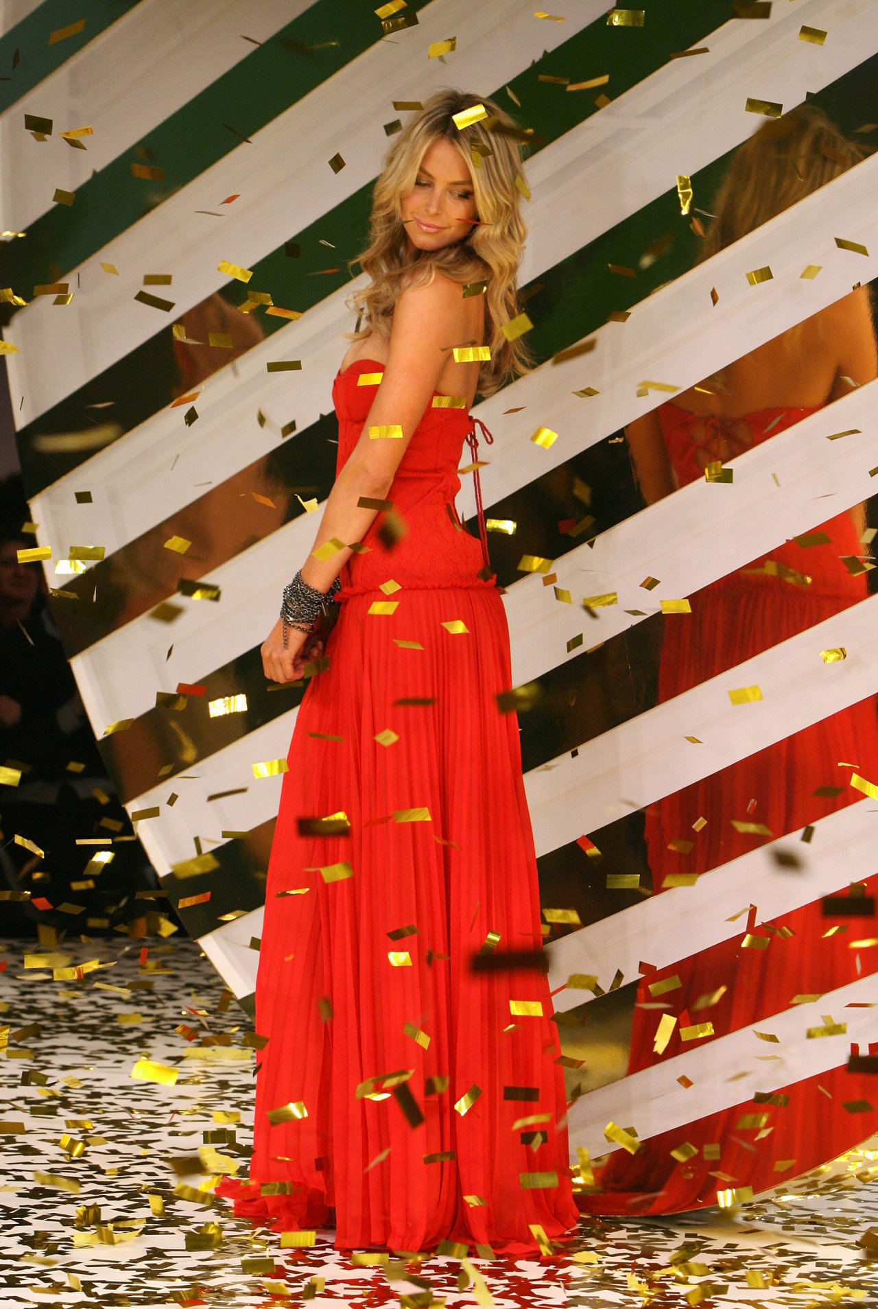 Jennifer Hawkins leaked wallpapers