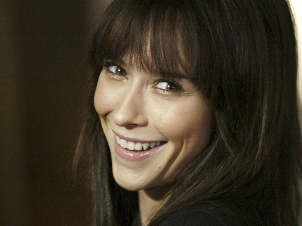 Jennifer Love Hewitt leaked wallpapers