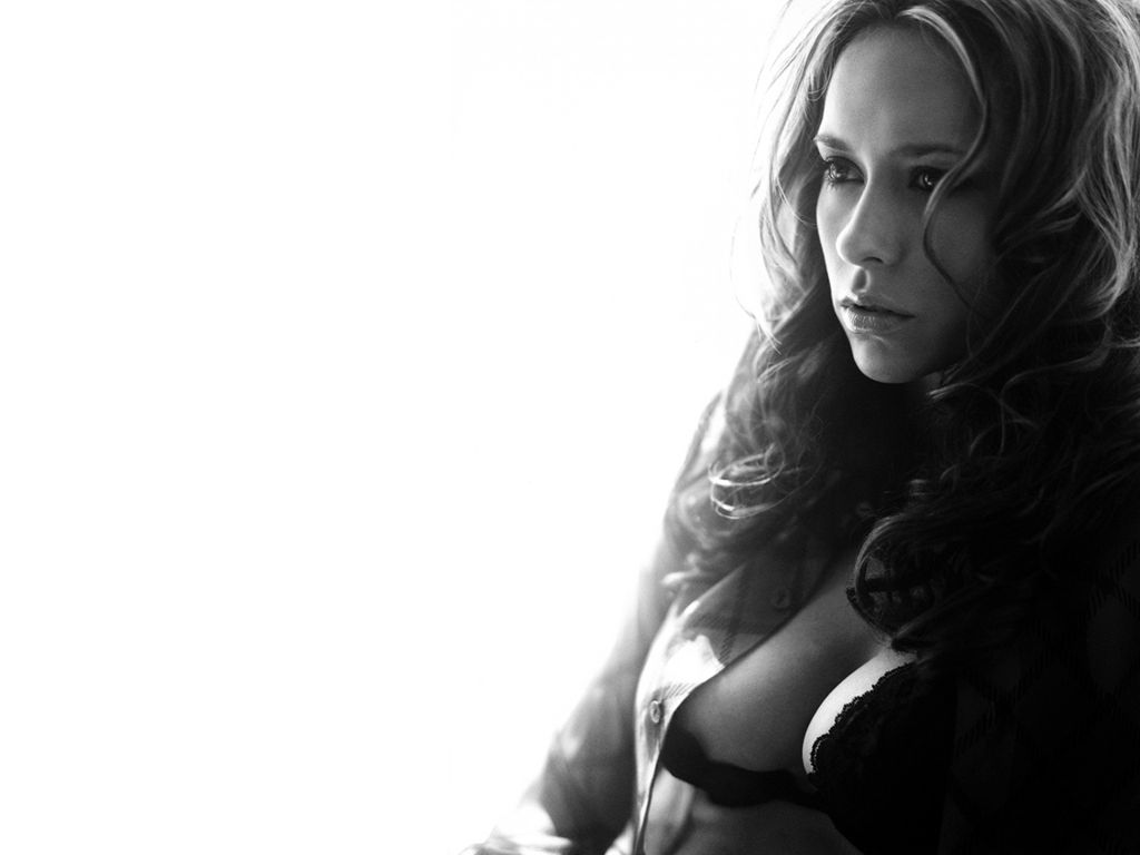 Jennifer Love Hewitt leaked wallpapers