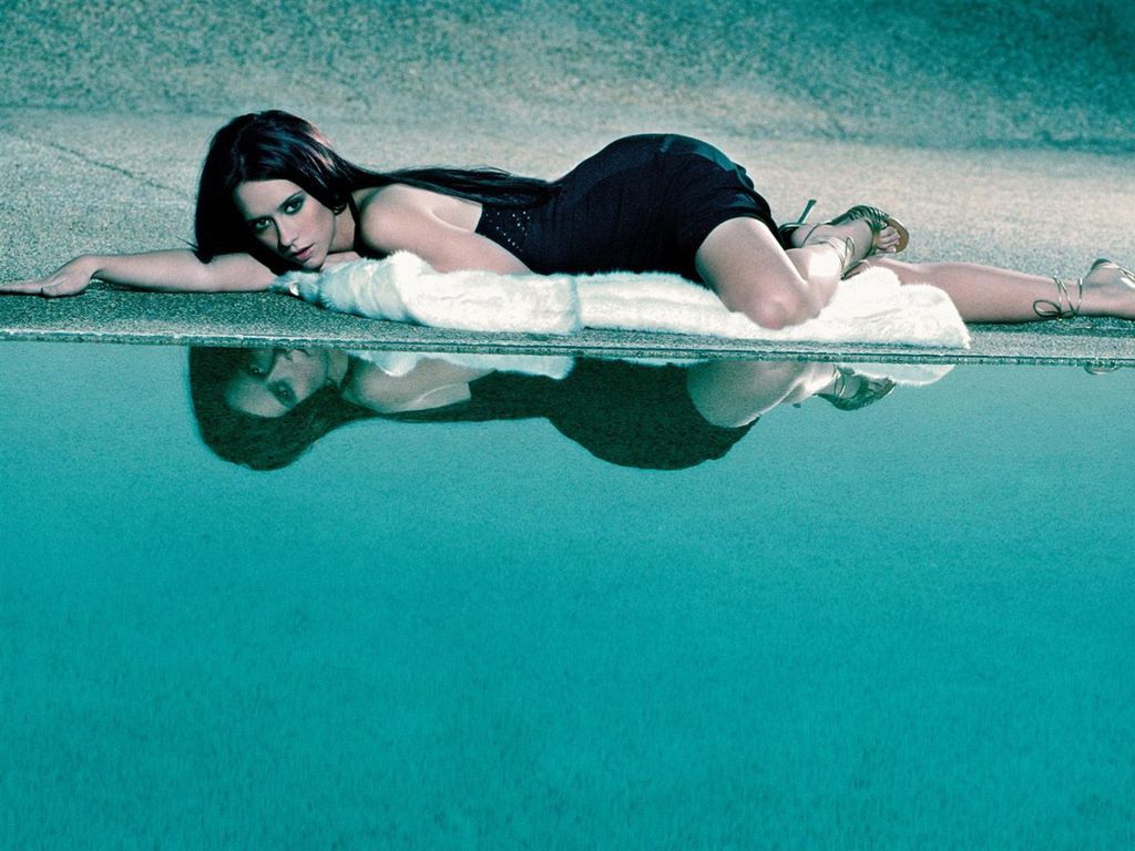Jennifer Love Hewitt leaked wallpapers