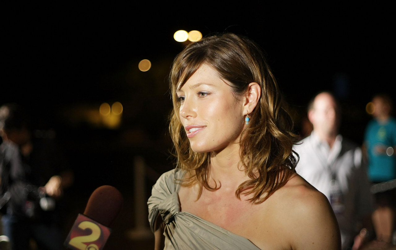 Jessica Biel leaked wallpapers