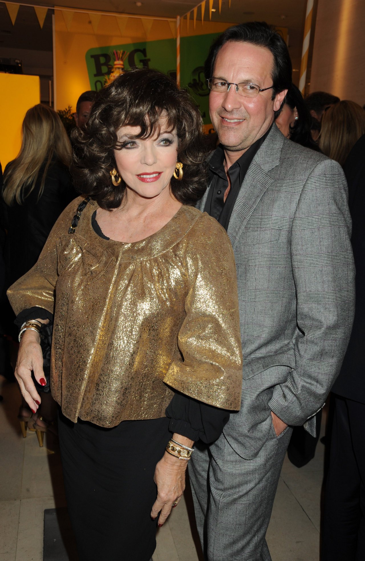 Joan Collins leaked wallpapers