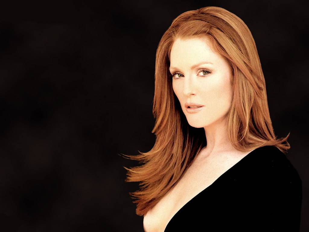 Julianne Moore leaked wallpapers