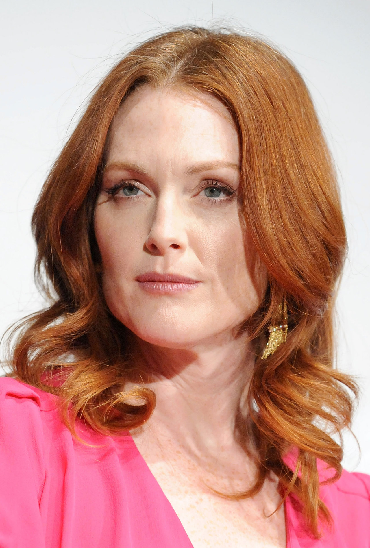 Julianne Moore leaked wallpapers