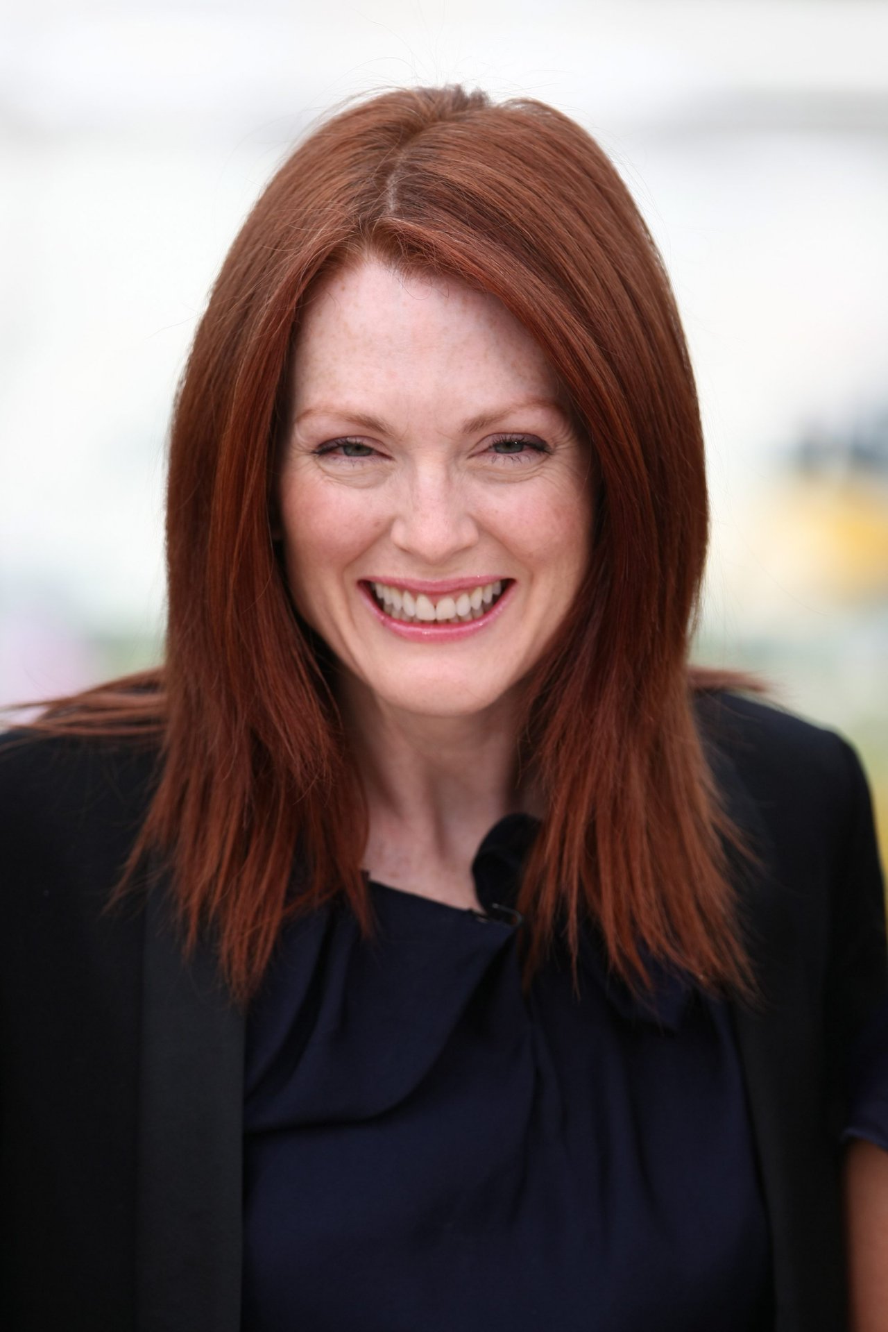 Julianne Moore leaked wallpapers