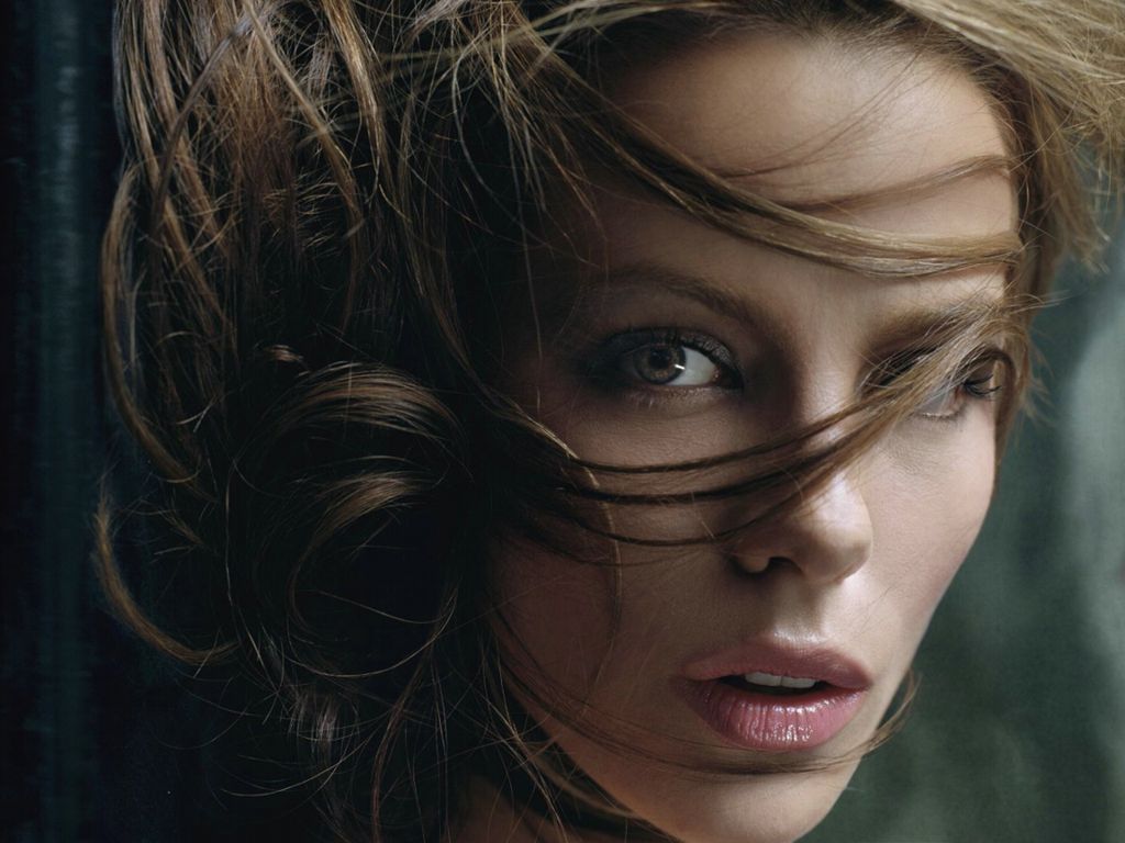 Kate Beckinsale leaked wallpapers