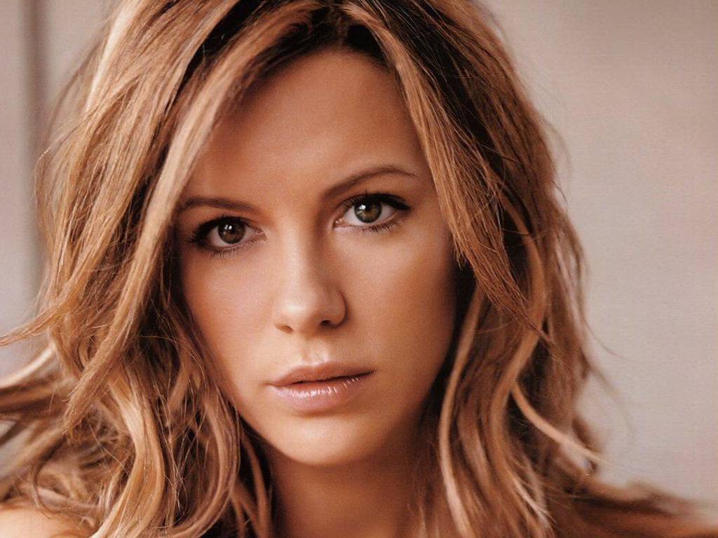 Kate Beckinsale leaked wallpapers