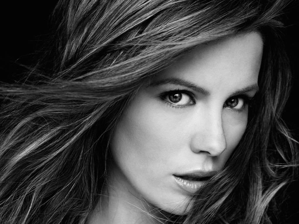 Kate Beckinsale leaked wallpapers