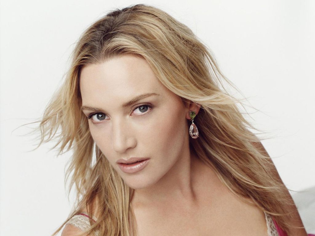 Kate Winslet leaked wallpapers