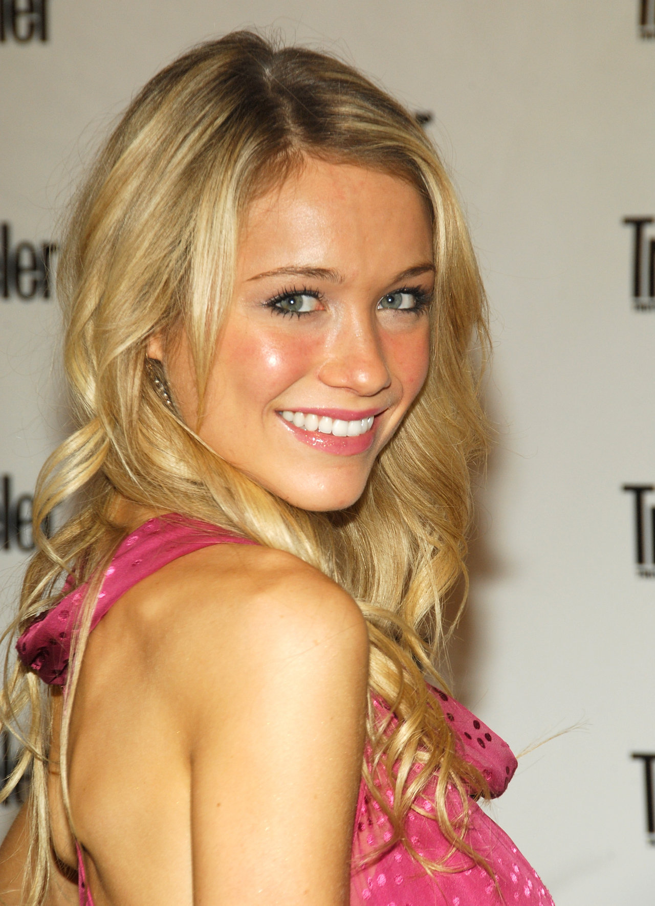 Katrina Bowden leaked wallpapers