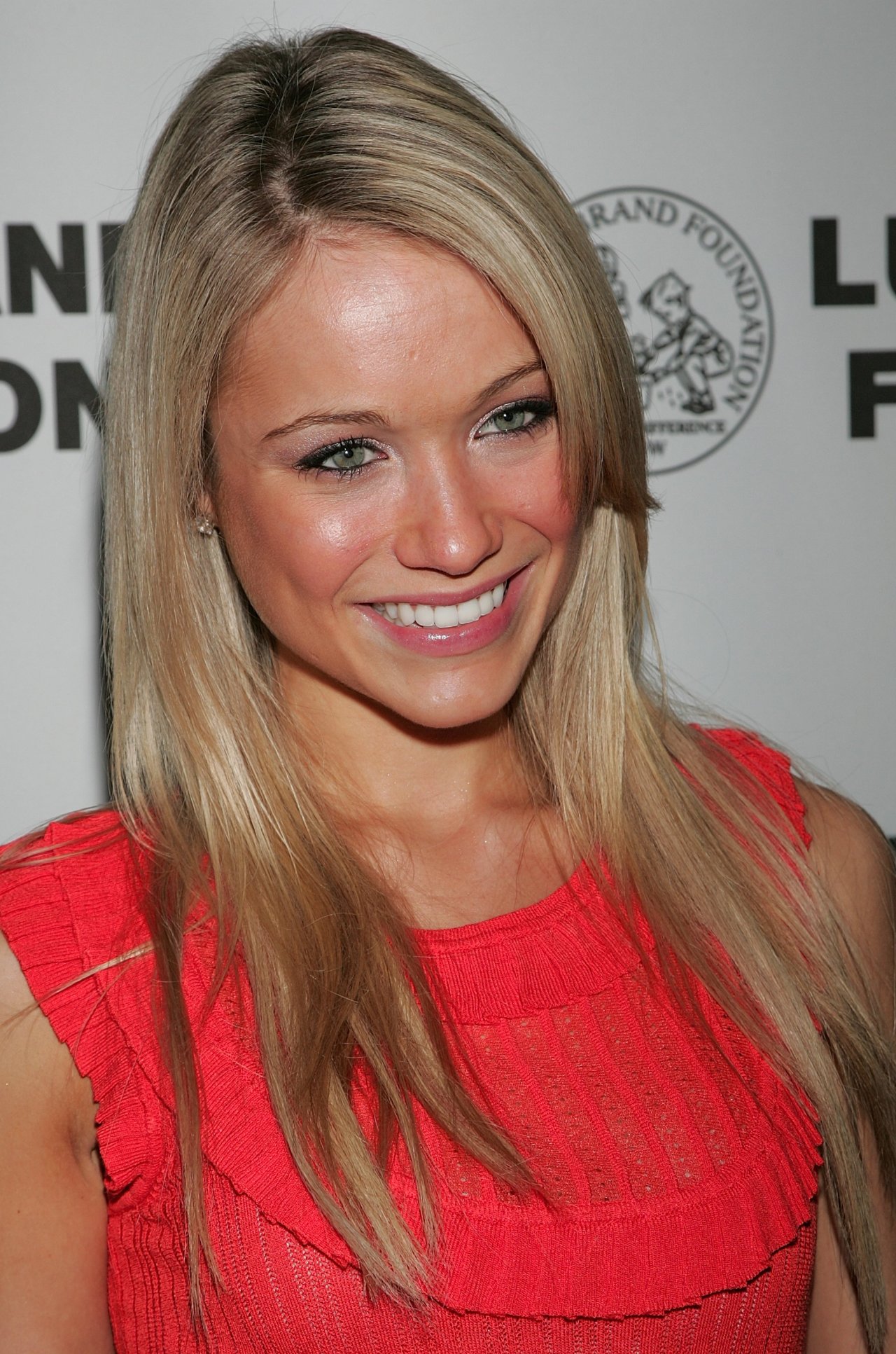 Katrina Bowden leaked wallpapers