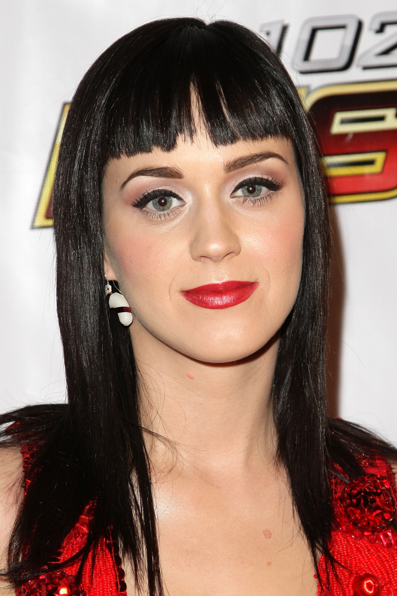 Katy Perry leaked wallpapers