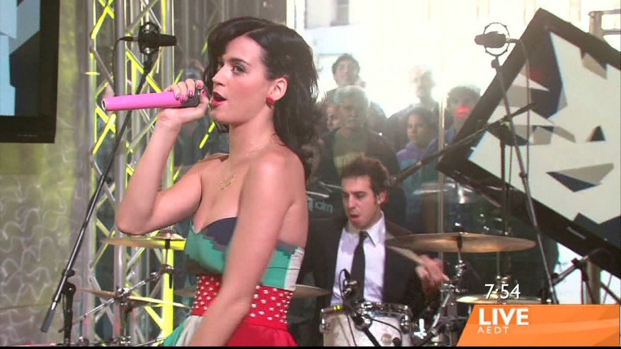 Katy Perry leaked wallpapers