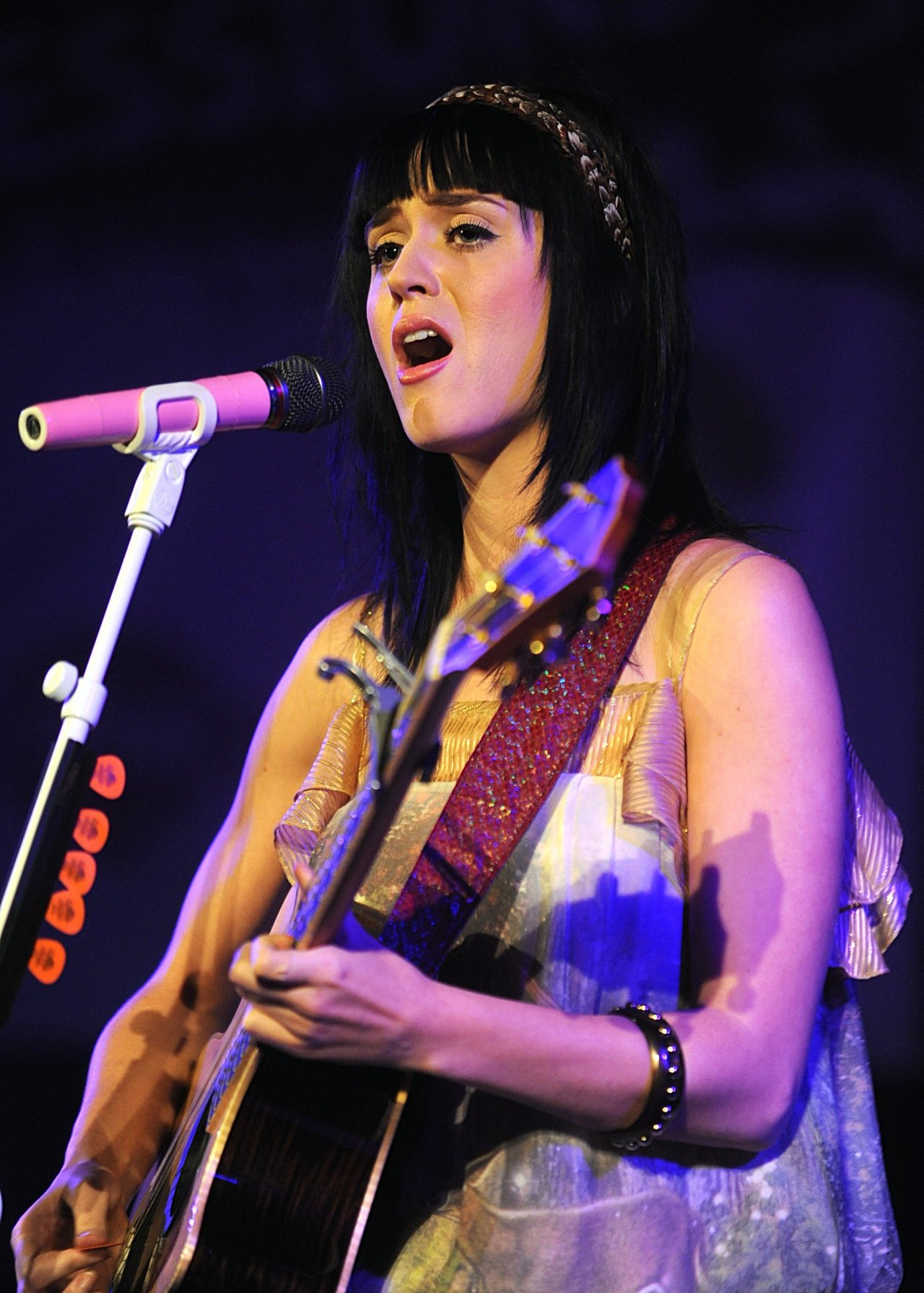 Katy Perry leaked wallpapers