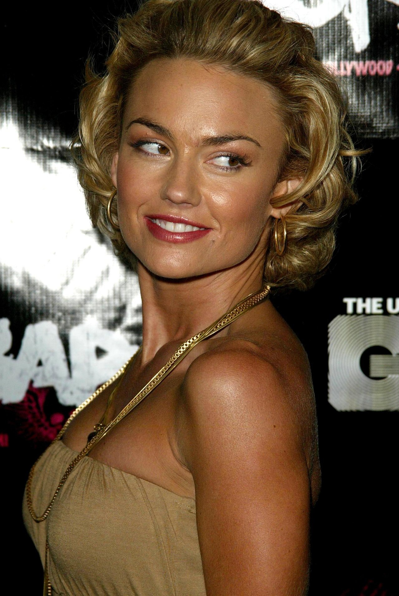 Kelly Carlson leaked wallpapers