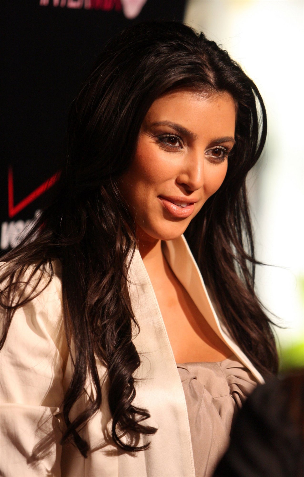 Kim Kardashian leaked wallpapers