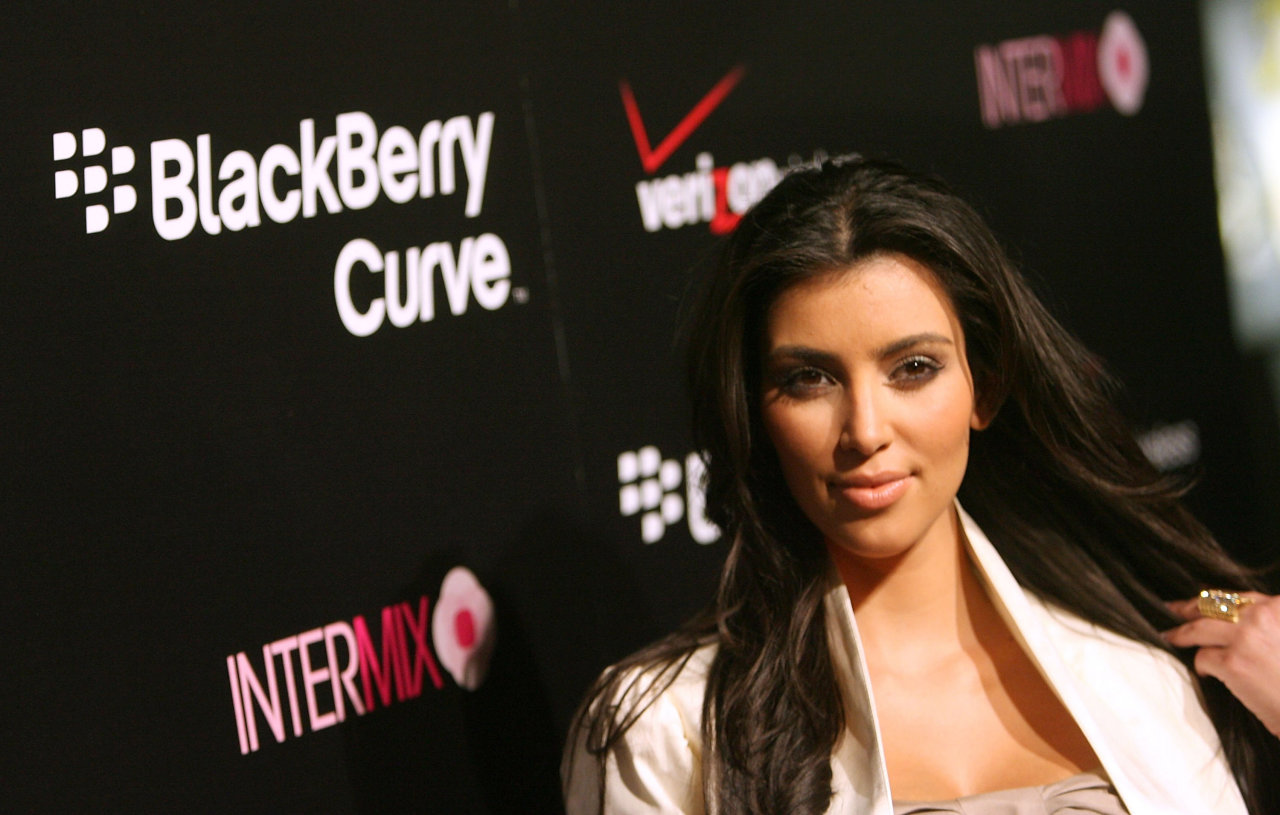 Kim Kardashian leaked wallpapers