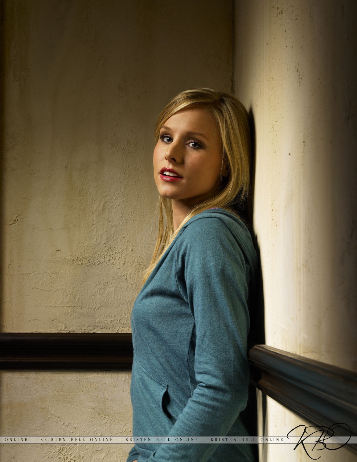 Kristen Bell leaked wallpapers